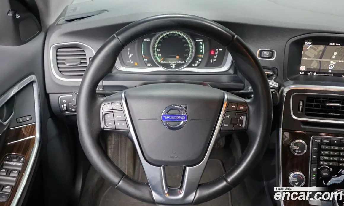 Volvo S60 2017 2.0 автомат (гидро), фото 19