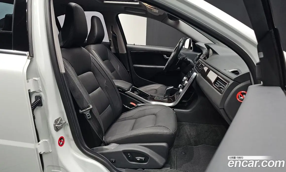 Volvo S80 2015 2.0 автомат (гидро), фото 12 Volvo S80 2015 2.0 автомат (гидро), фото 12