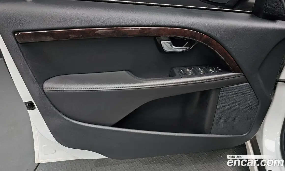 Volvo S80 2015 2.0 автомат (гидро), фото 13 Volvo S80 2015 2.0 автомат (гидро), фото 13