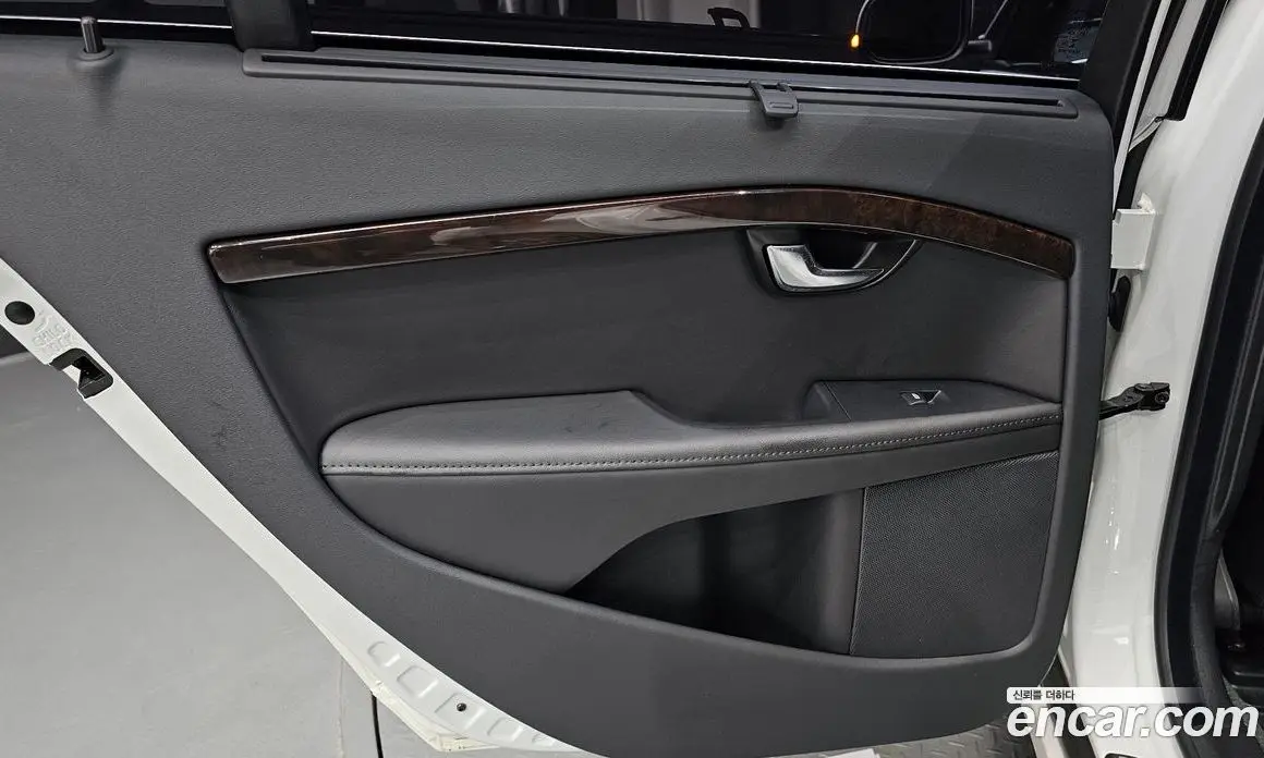 Volvo S80 2015 2.0 автомат (гидро), фото 14 Volvo S80 2015 2.0 автомат (гидро), фото 14