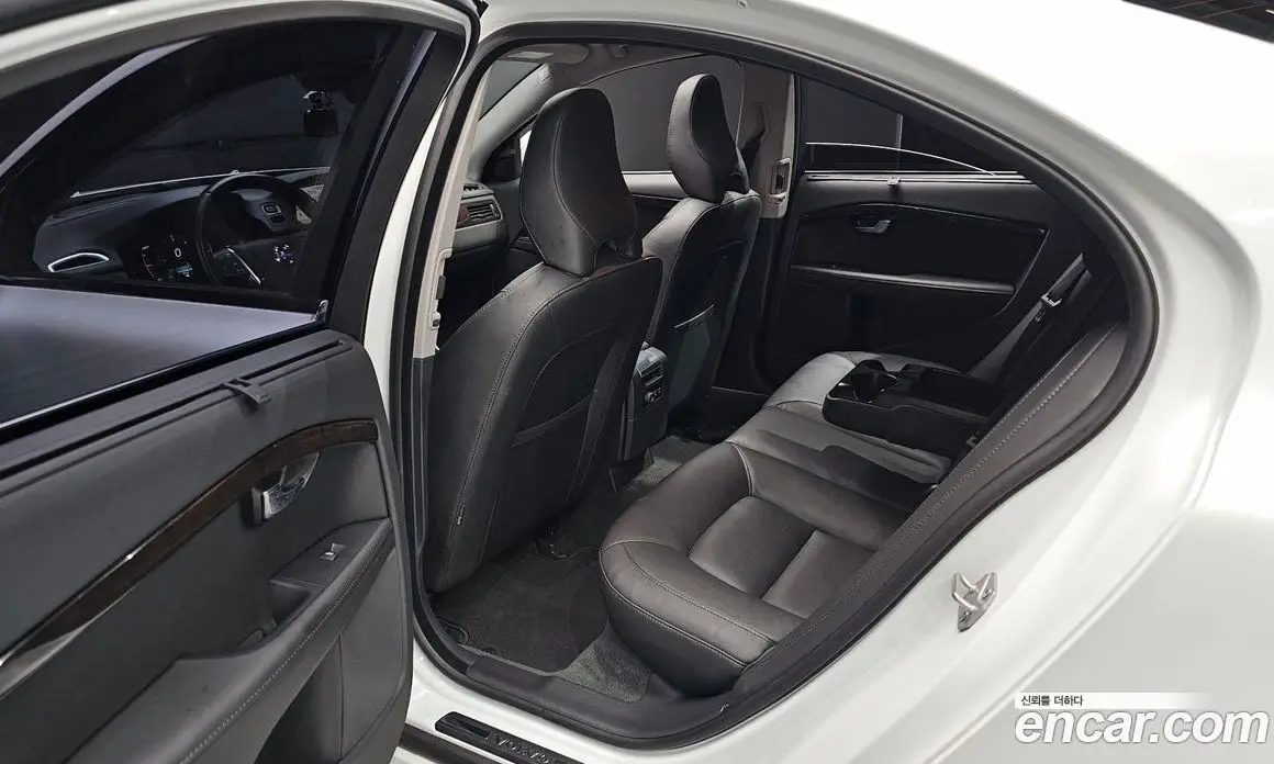 Volvo S80 2015 2.0 автомат (гидро), фото 17 Volvo S80 2015 2.0 автомат (гидро), фото 17