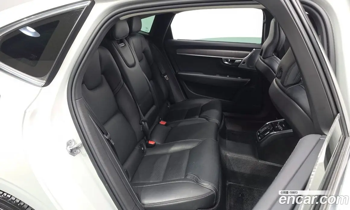 Volvo S90 2021 2.0 автомат (гидро), фото 16 Volvo S90 2021 2.0 автомат (гидро), фото 16