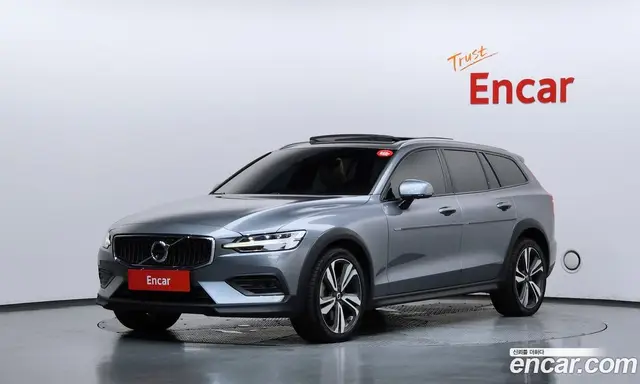 Volvo V60, 2021, 138 001 км