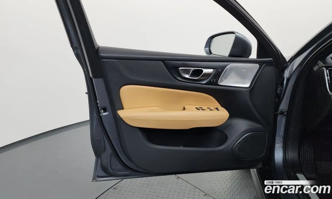 Volvo V60 2021 2.0 автомат (гидро), фото 14 Volvo V60 2021 2.0 автомат (гидро), фото 14