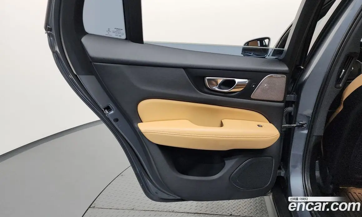 Volvo V60 2021 2.0 автомат (гидро), фото 15 Volvo V60 2021 2.0 автомат (гидро), фото 15