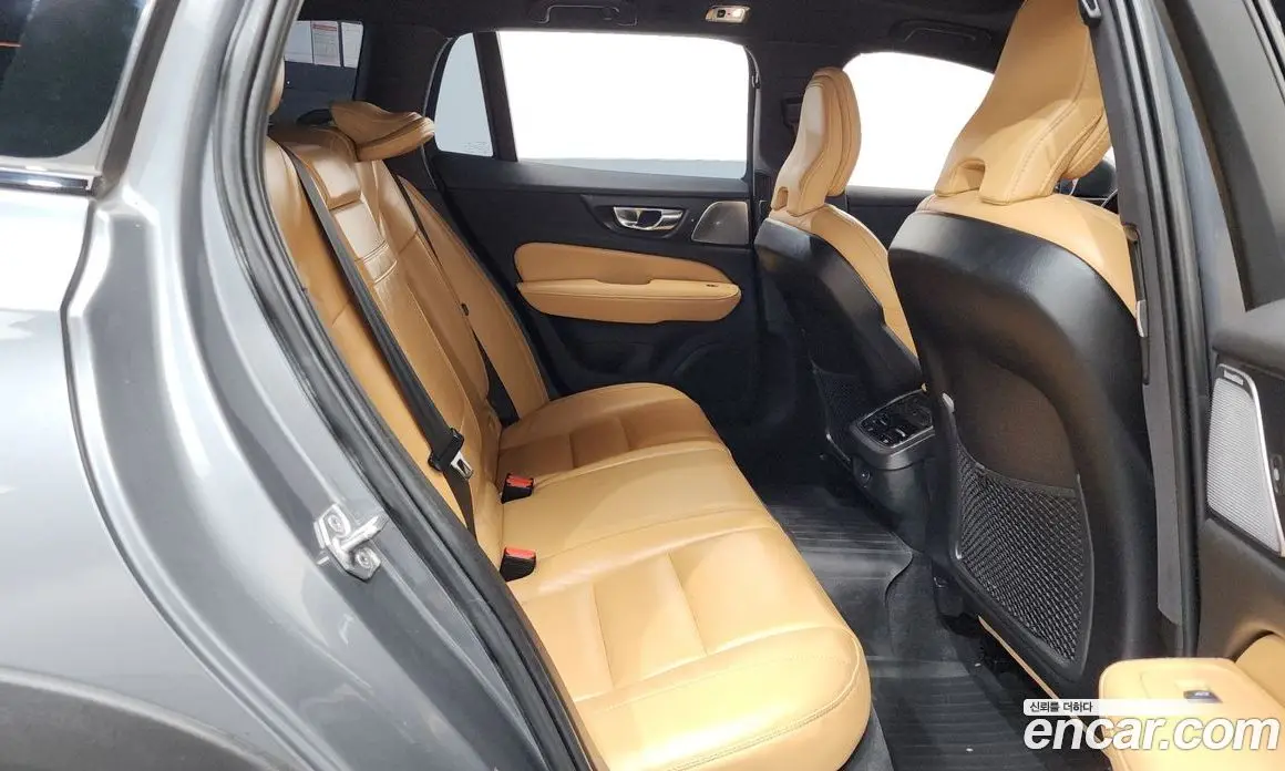 Volvo V60 2021 2.0 автомат (гидро), фото 17 Volvo V60 2021 2.0 автомат (гидро), фото 17