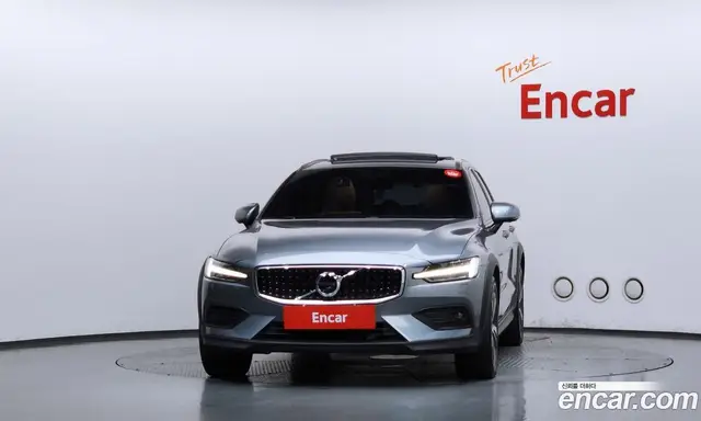 Volvo V60 2021 2.0 автомат (гидро), миниатюра 3 Volvo V60 2021 2.0 автомат (гидро), миниатюра 3
