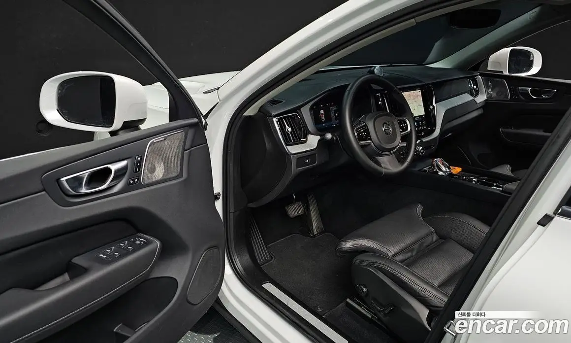 Volvo XC60 2024 2.0 автомат (гидро), фото 13 Volvo XC60 2024 2.0 автомат (гидро), фото 13