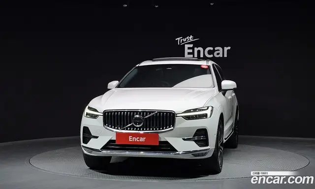 Volvo XC60 2024 2.0 автомат (гидро), миниатюра 3 Volvo XC60 2024 2.0 автомат (гидро), миниатюра 3