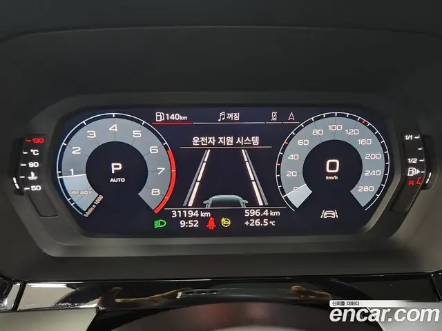 Audi A3 2023 2.0 автомат (гидро), миниатюра 4