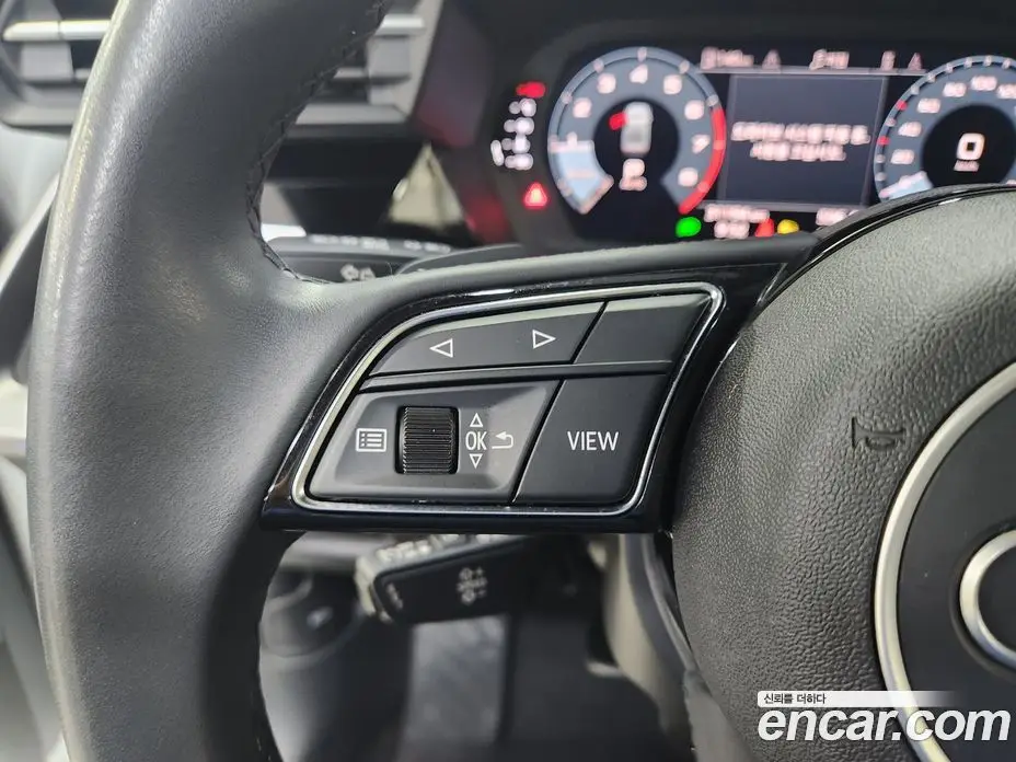 Audi A3 2023 2.0 автомат (гидро), фото 5