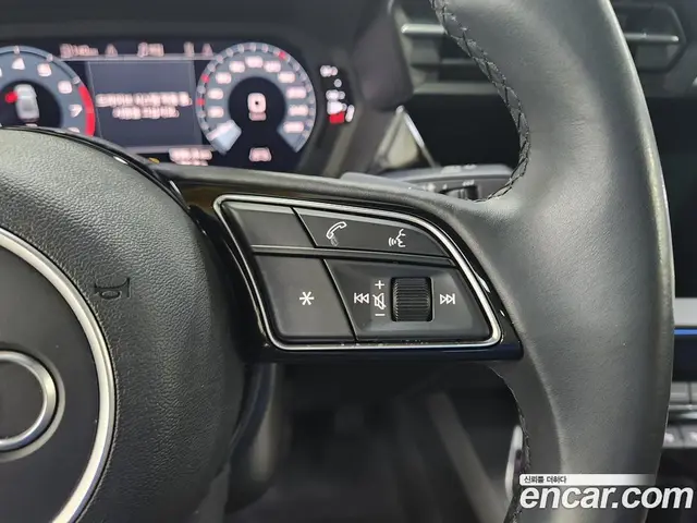 Audi A3 2023 2.0 автомат (гидро), миниатюра 6