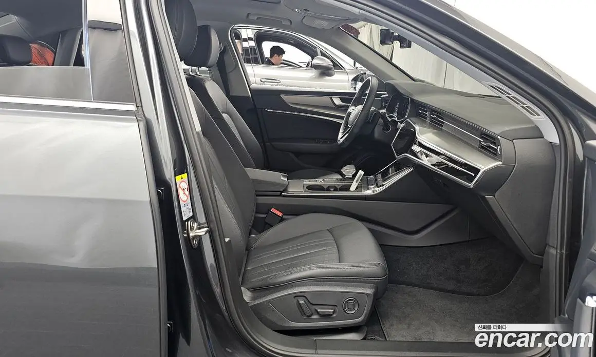 Audi A6 2020 2.0 автомат (гидро), фото 17