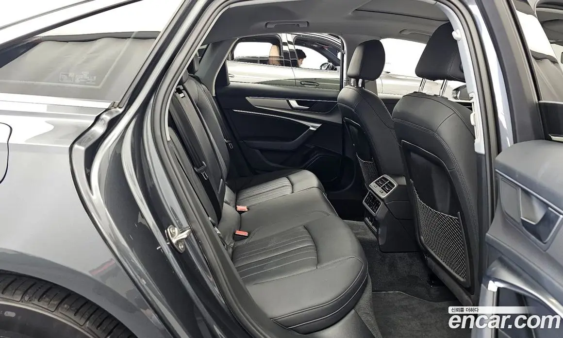Audi A6 2020 2.0 автомат (гидро), фото 18