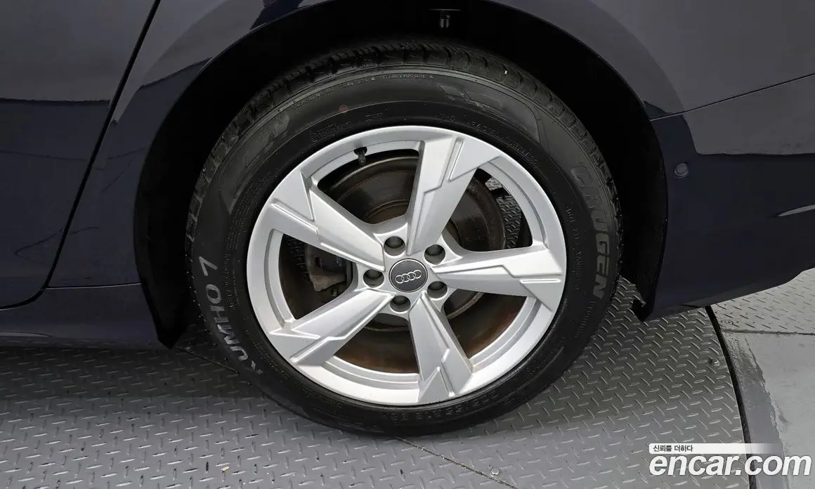 Audi A6 2021 2.0 автомат (гидро), фото 7 Audi A6 2021 2.0 автомат (гидро), фото 7