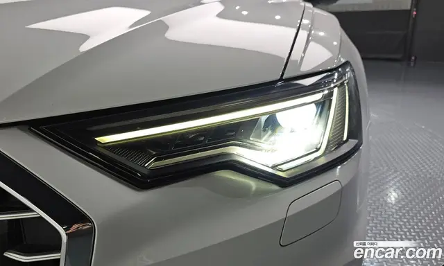 Audi A6 2021 2.0 автомат (гидро), миниатюра 7