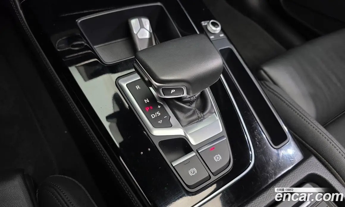 Audi Q5 2021 2.0 автомат (гидро), фото 12