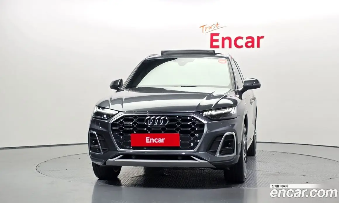 Audi Q5 2021 2.0 автомат (гидро), фото 3