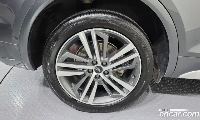 Audi Q5 2021 2.0 автомат (гидро), миниатюра 7