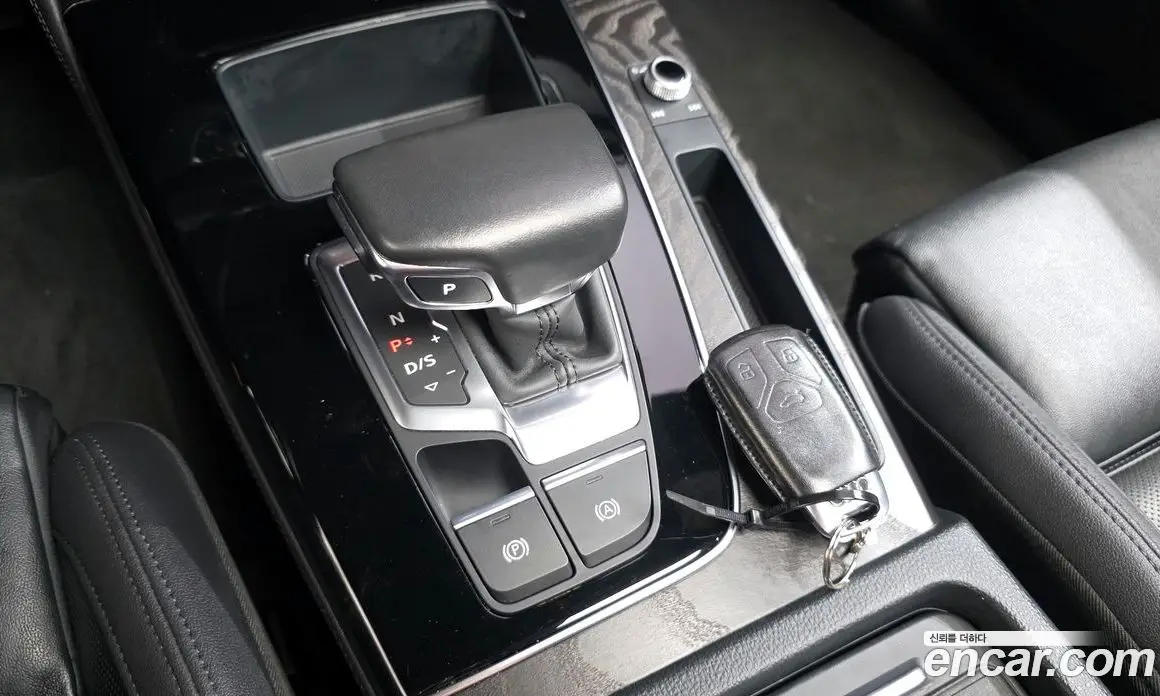 Audi Q5 2023 2.0 автомат (гидро), фото 12