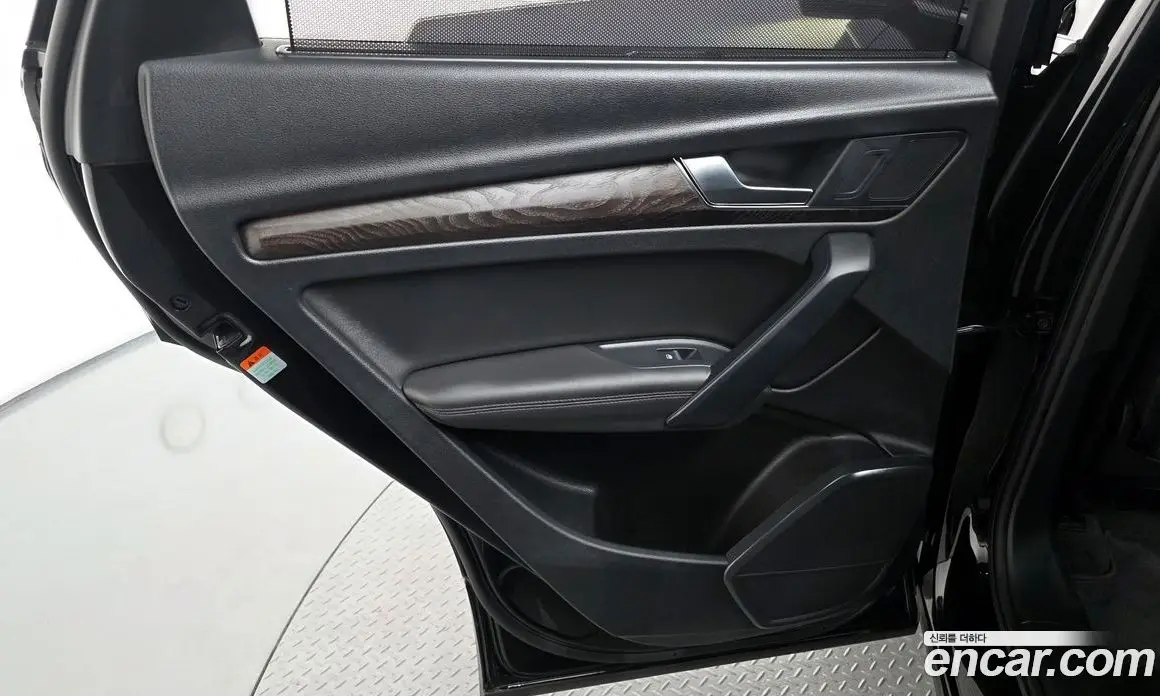 Audi Q5 2023 2.0 автомат (гидро), фото 15