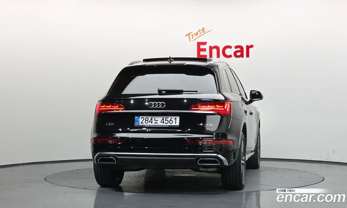 Audi Q5 2023 2.0 автомат (гидро), фото 4
