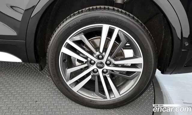 Audi Q5 2023 2.0 автомат (гидро), миниатюра 7