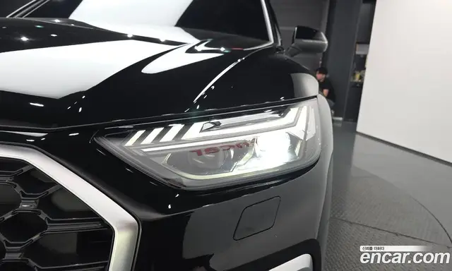 Audi Q5 2023 2.0 автомат (гидро), миниатюра 8