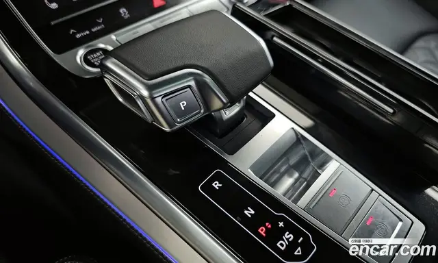 Audi Q7 2024 3.0 автомат (гидро), миниатюра 12