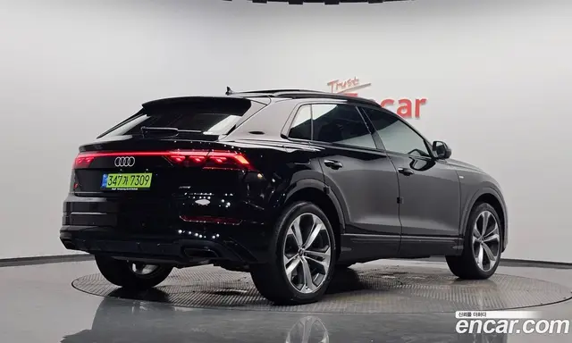 Audi Q8, 2025, 28 305 км