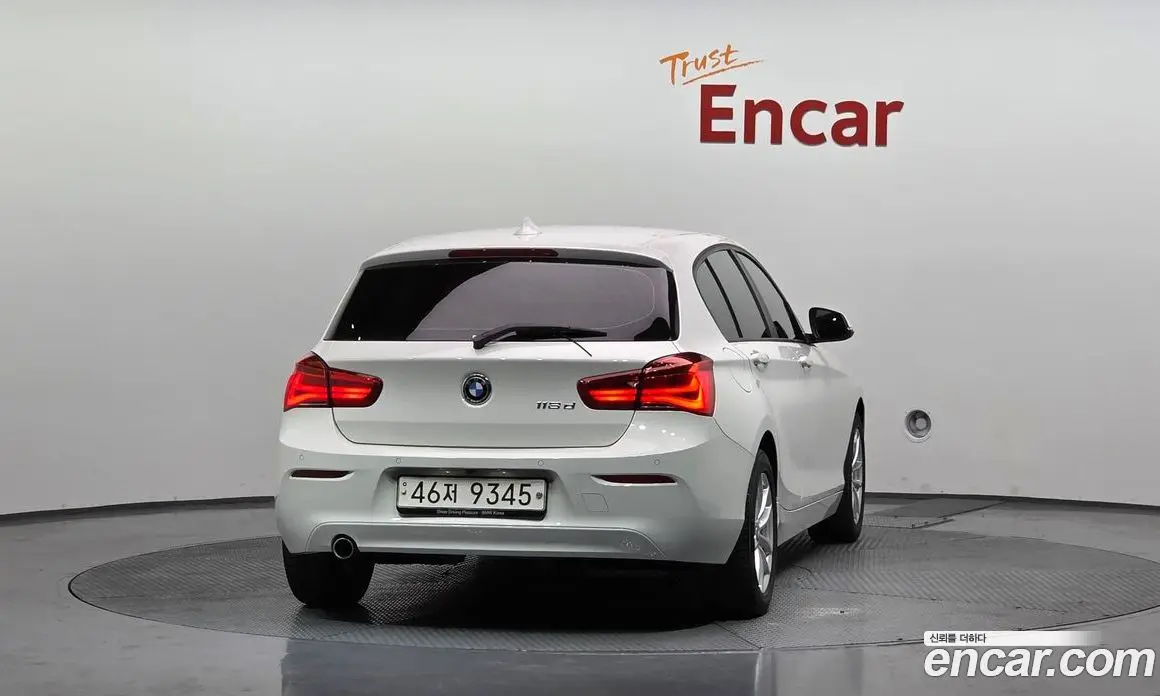 BMW 1 серия 2017 2.0 автомат (гидро), фото 4