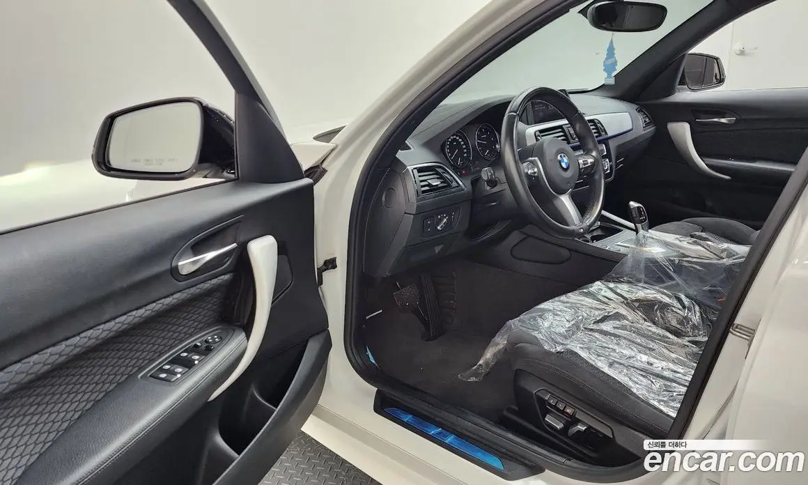 BMW 1 серия 2018 2.0 автомат (гидро), фото 12 BMW 1 серия 2018 2.0 автомат (гидро), фото 12