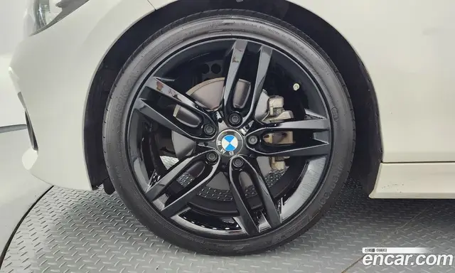 BMW 1 серия 2018 2.0 автомат (гидро), миниатюра 4 BMW 1 серия 2018 2.0 автомат (гидро), миниатюра 4