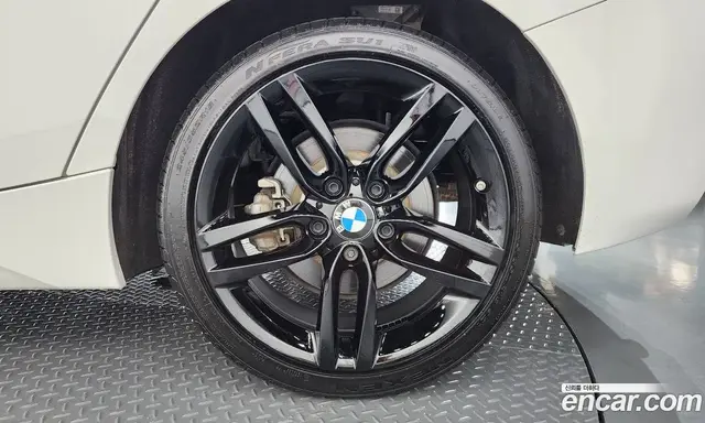 BMW 1 серия 2018 2.0 автомат (гидро), миниатюра 6 BMW 1 серия 2018 2.0 автомат (гидро), миниатюра 6
