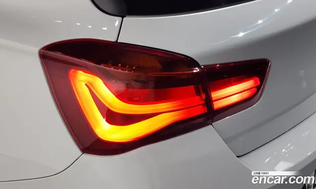 BMW 1 серия 2018 2.0 автомат (гидро), миниатюра 8 BMW 1 серия 2018 2.0 автомат (гидро), миниатюра 8