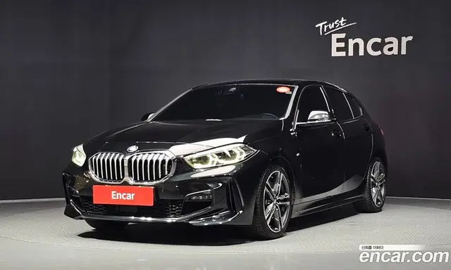 BMW 1 серия, 2023, 28 601 км