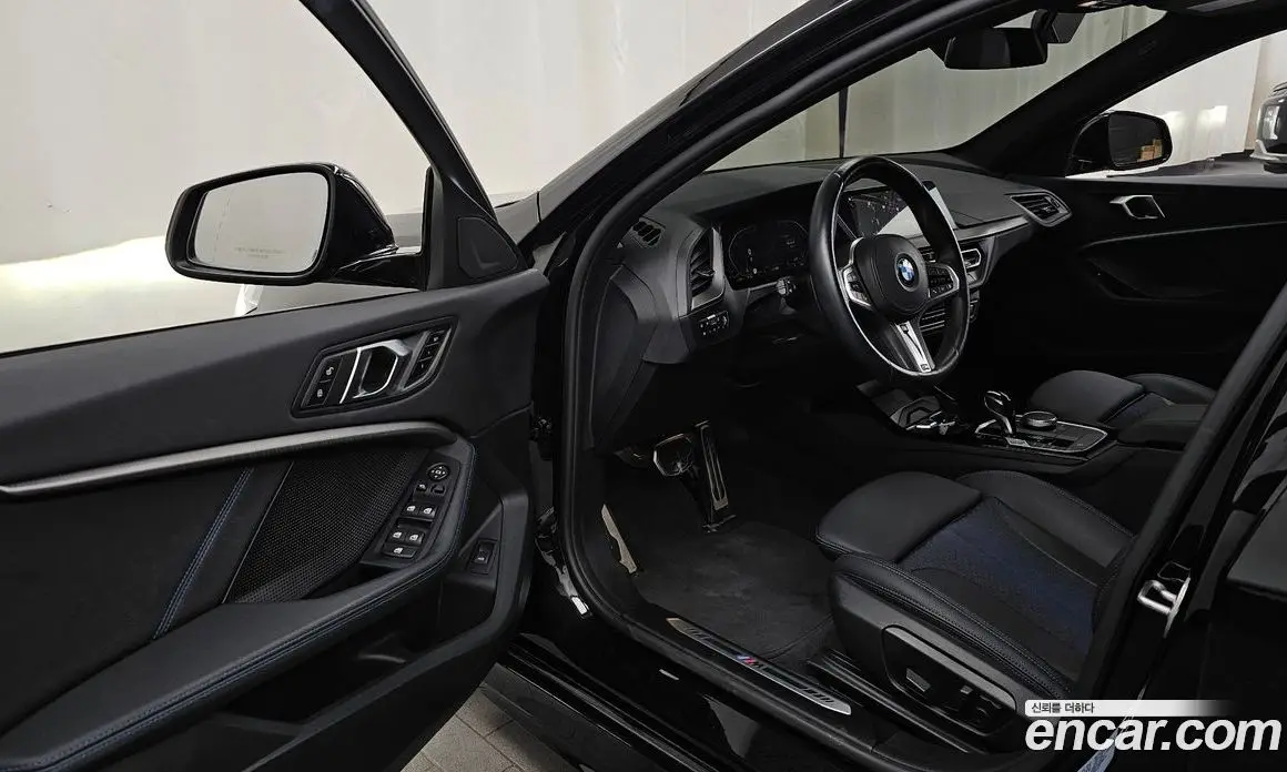 BMW 1 серия 2023 2.0 автомат (гидро), фото 13