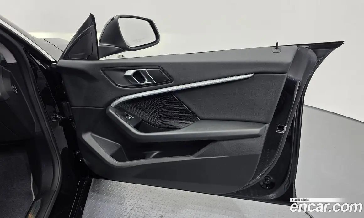BMW 2 серия 2024 2.0 автомат (гидро), фото 14