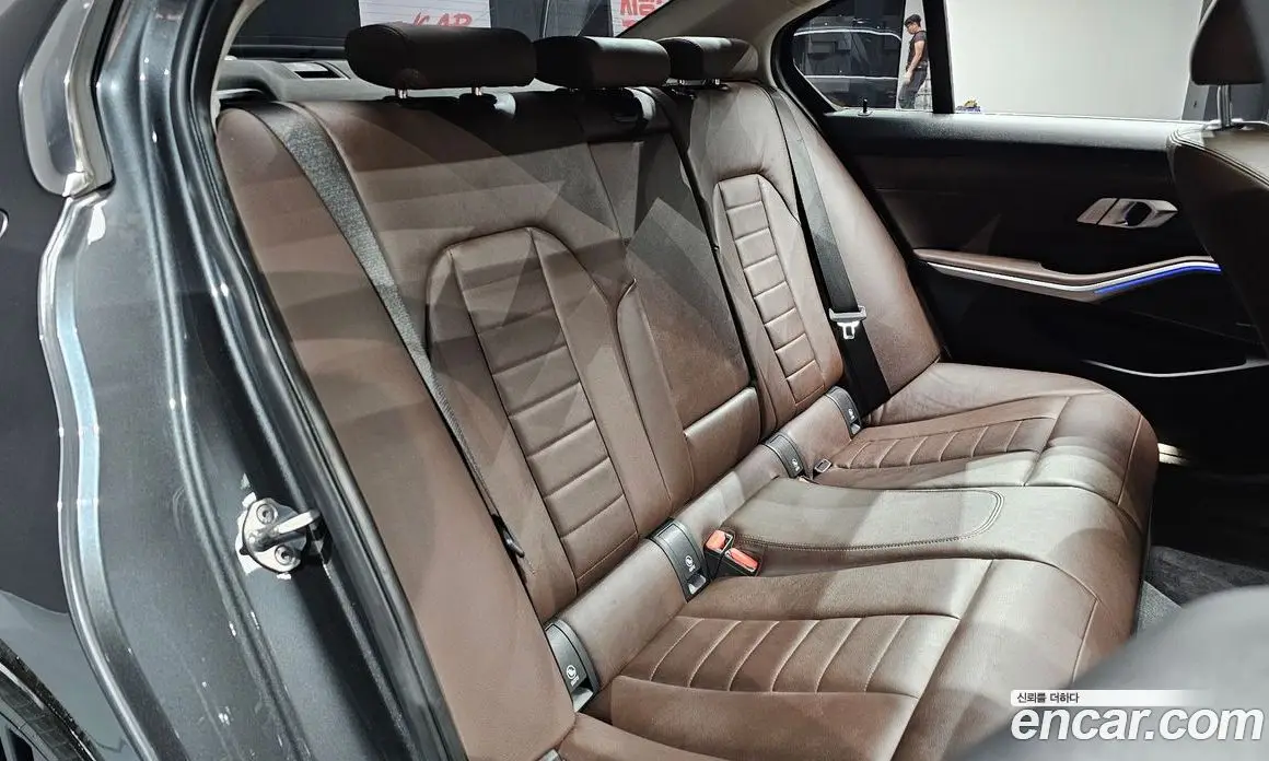 BMW 3 серия 2019 2.0 автомат (гидро), фото 16