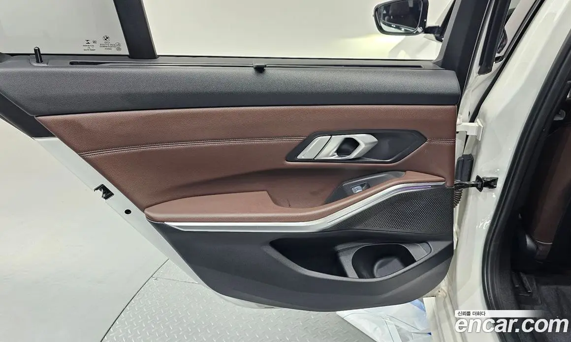 BMW 3 серия 2022 2.0 автомат (гидро), фото 15