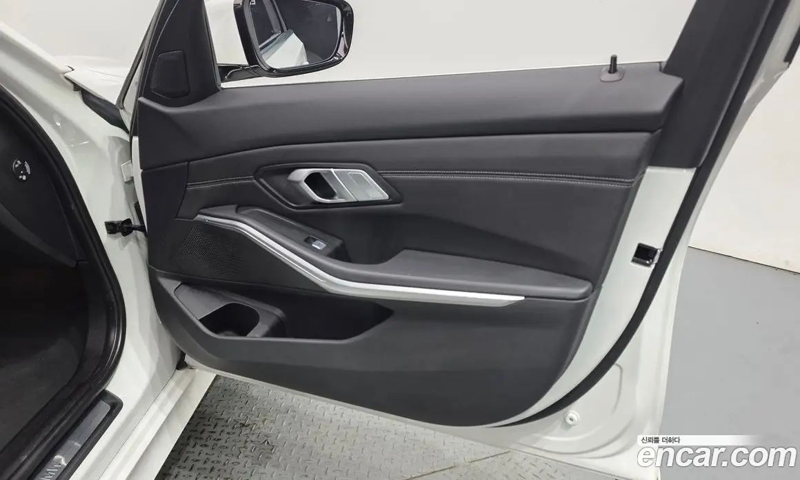 BMW 3 серия 2022 2.0 автомат (гидро), фото 14