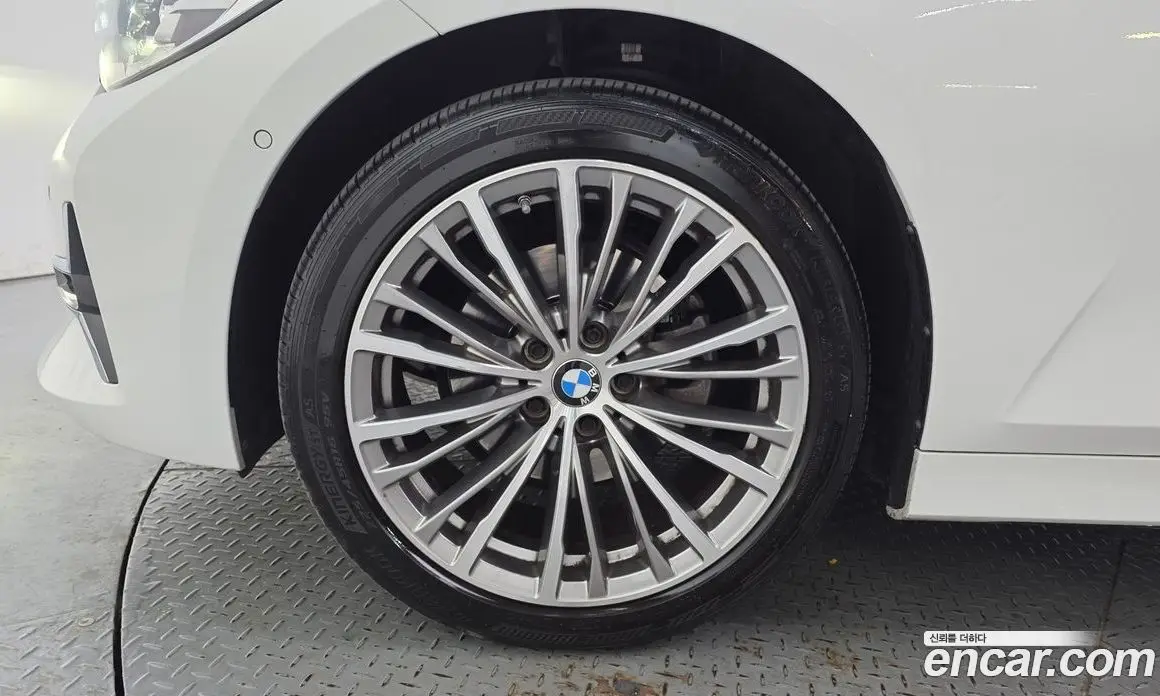 BMW 3 серия 2022 2.0 автомат (гидро), фото 5