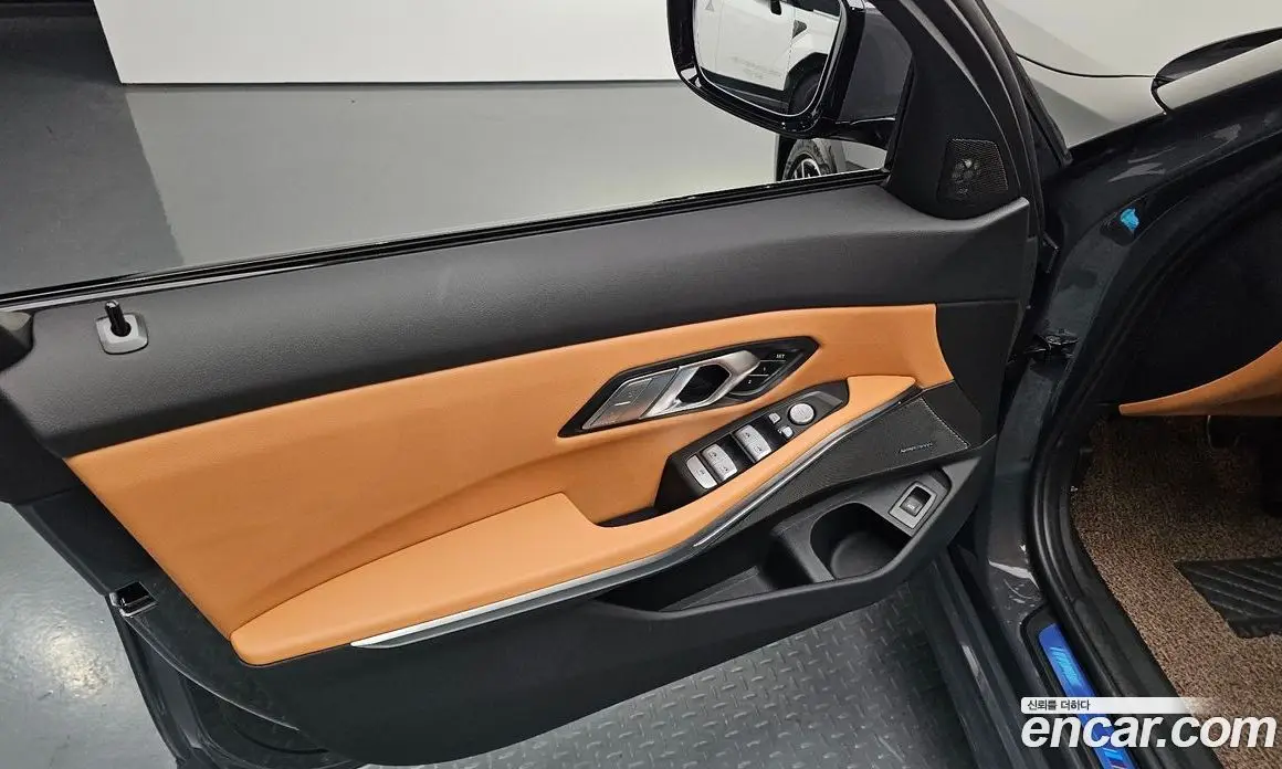 BMW 3 серия 2025 2.0 автомат (гидро), фото 13