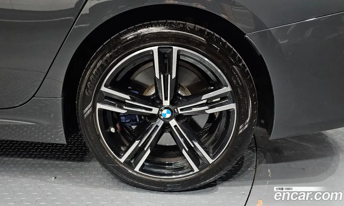 BMW 3 серия 2025 2.0 автомат (гидро), фото 6