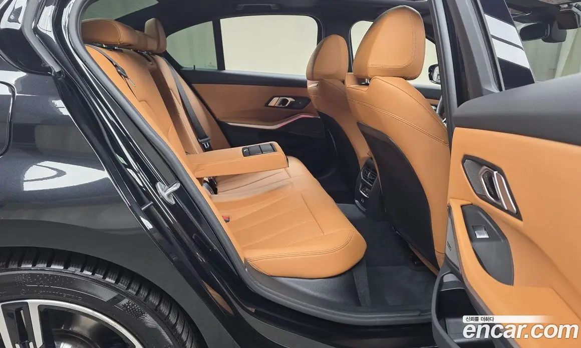 BMW 3 серия 2025 2.0 автомат (гидро), фото 17