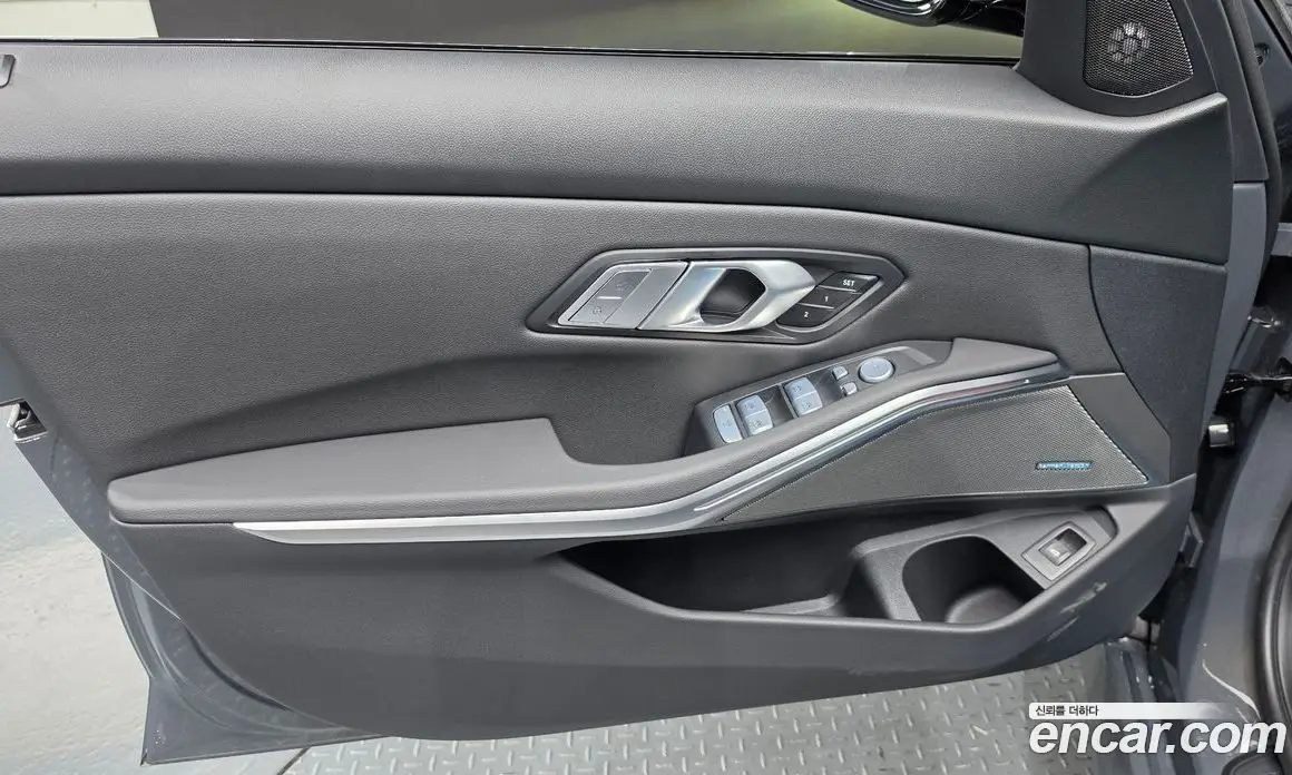 BMW 3 серия 2025 2.0 автомат (гидро), фото 13