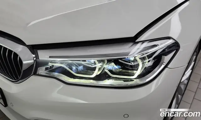 BMW 5 серия 2018 2.0 автомат (гидро), миниатюра 8 BMW 5 серия 2018 2.0 автомат (гидро), миниатюра 8