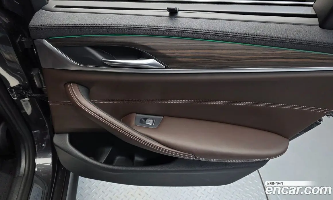 BMW 5 серия 2019 2.0 автомат (гидро), фото 15