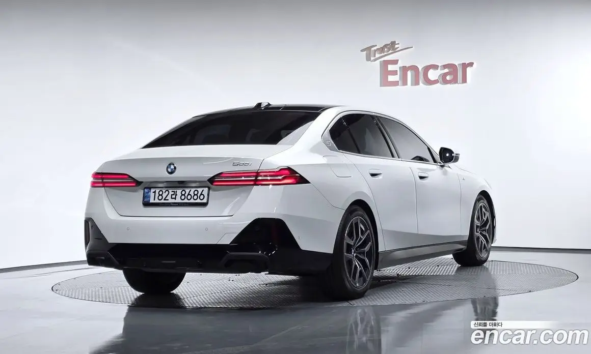 BMW 5 серия 2024 2.0 автомат (гидро), фото 1 BMW 5 серия 2024 2.0 автомат (гидро), фото 1