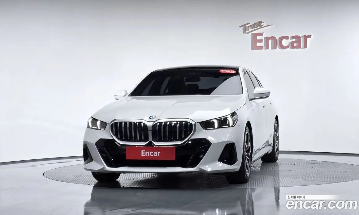 BMW 5 серия 2024 2.0 автомат (гидро), фото 2 BMW 5 серия 2024 2.0 автомат (гидро), фото 2